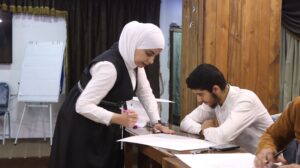 القدوة في تربية الأبناء: الأساليب النبوية وأثرها على الفرد والمجتمع